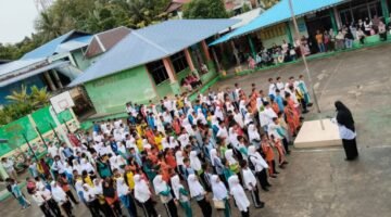 SMPN 1 Meral, Tumbuh Kembang Karakter Anak Berawal dari Rumah   