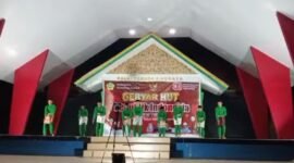 melaksanakan pentas seni yang diisi dari tingkat sekolah/madrasah, Pada Sabtu (23/8).doc.