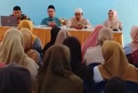 Kepala man karimun, Peri Yudianto, S.Pd, M.Pd, bersama para guru, Kamis (8/1).