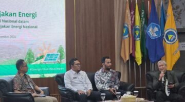 Bukan Sekadar Wacana, UMRAH Pelopori Penggunaan Solar Panel dan Edukasi Energi Berkelanjutan
